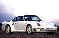 Porsche 959 (Modelljahr 1986). Der 959 war das bislang stärkste Serienmodell. Er verfügte über elektronisch geregelten Allradantrieb und Register-Turboaufladung.